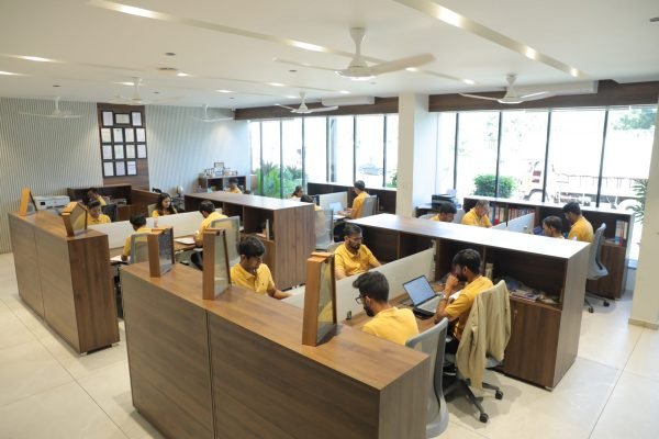 Behind every successful shipment is a team that delivers